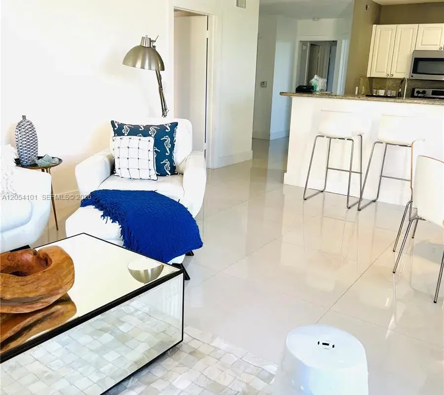 19901 E Country Club Dr # 2401, Aventura FL 33180