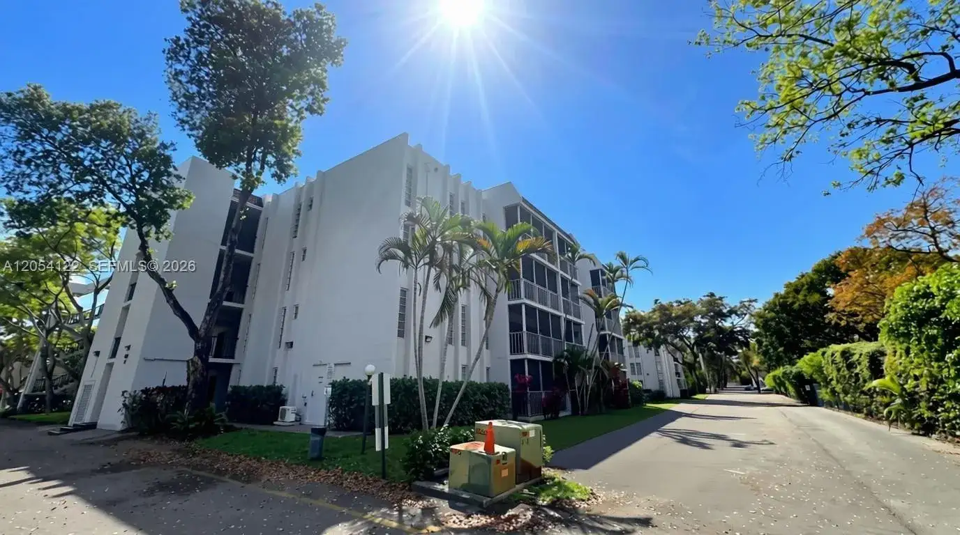 483 N Pine Island Rd # 205, Plantation FL 33324 photo 3