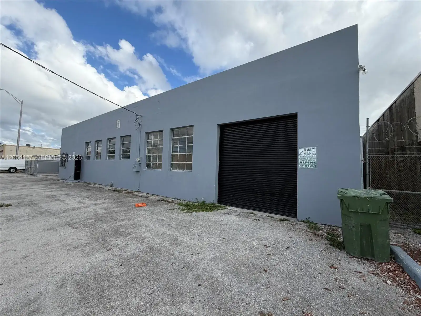 211 W 22nd St, Hialeah FL 33010 photo 4