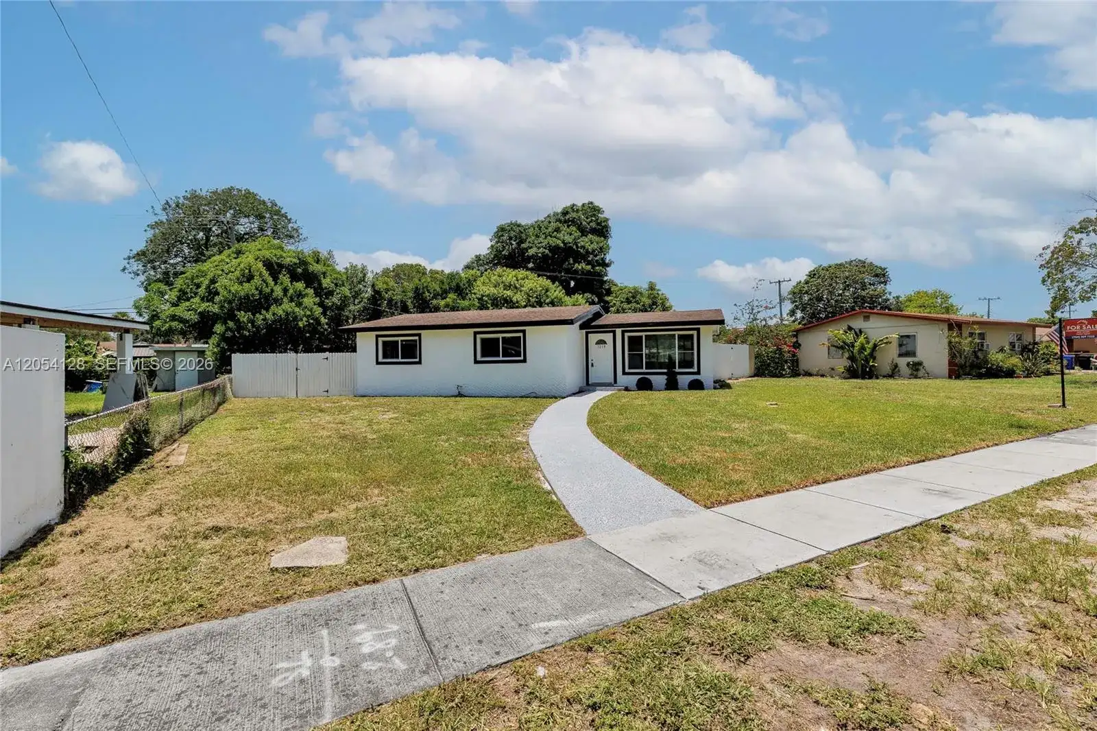 1218 NW 15th St, Fort Lauderdale FL 33311 photo 3