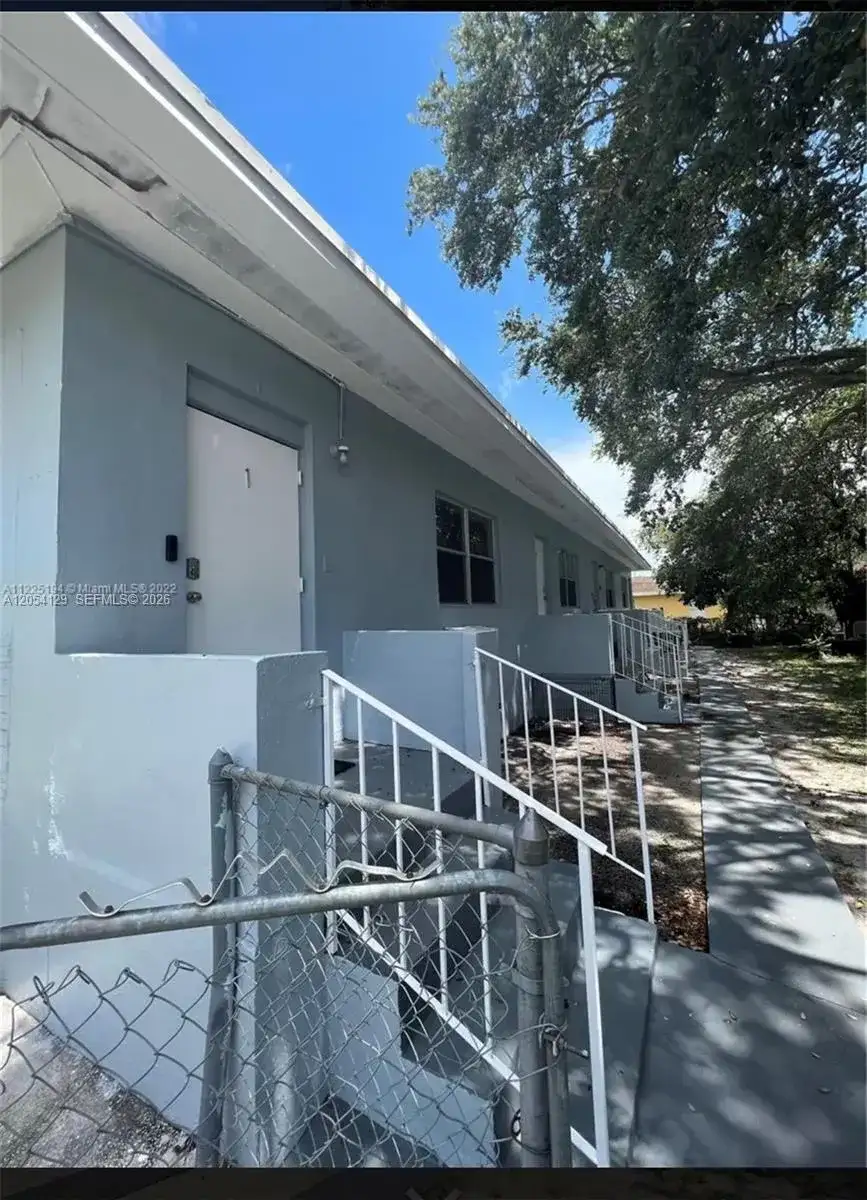 2560 WILMINGTON ST # 2, Opa-Locka FL 33054 photo 5