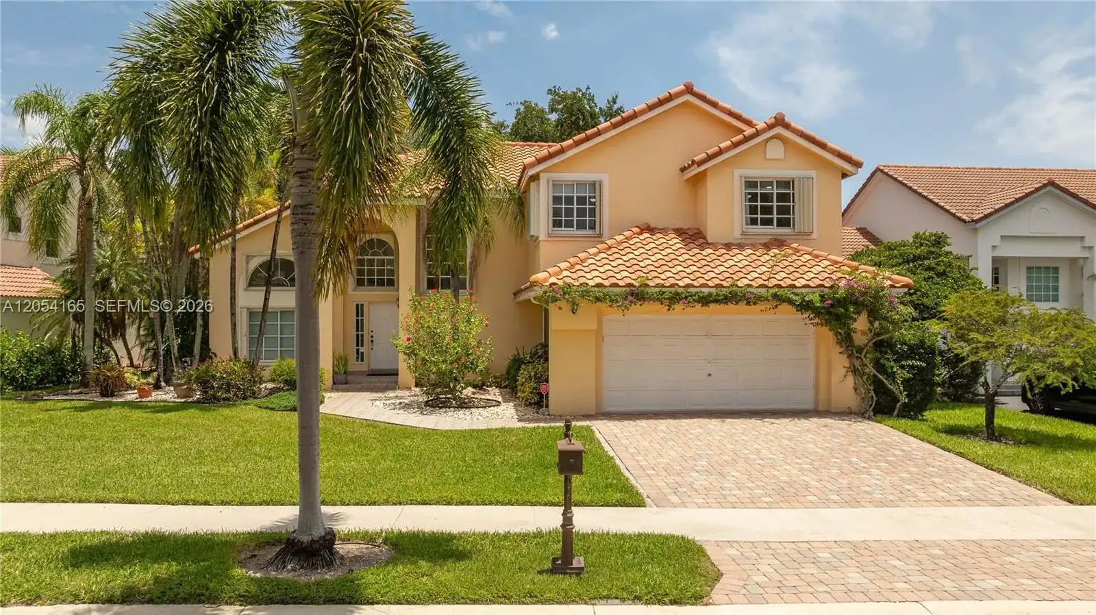 524 Water Pt, Weston FL 33326
