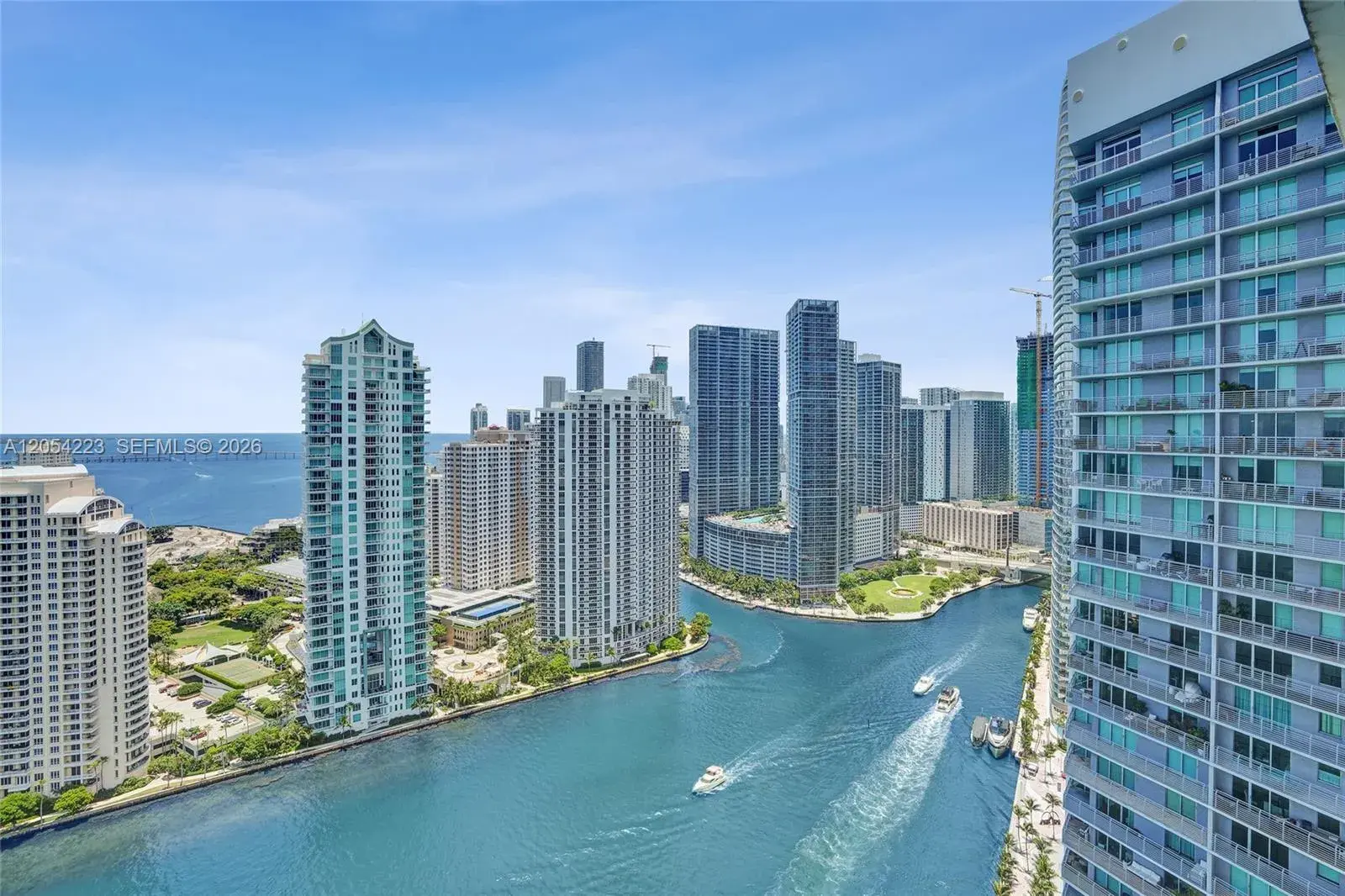 335 S Biscayne Blvd # 3807, Miami FL 33131