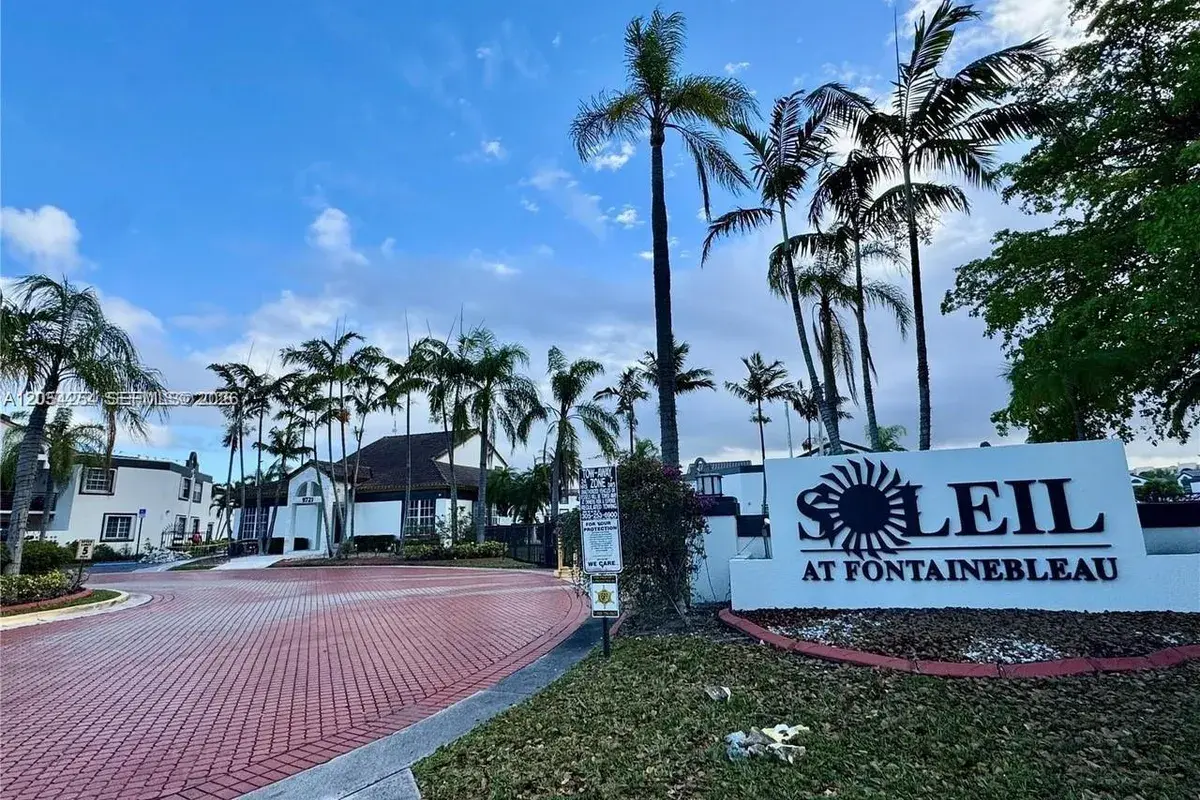 9711 Fontainebleau Blvd # D106, Miami FL 33172