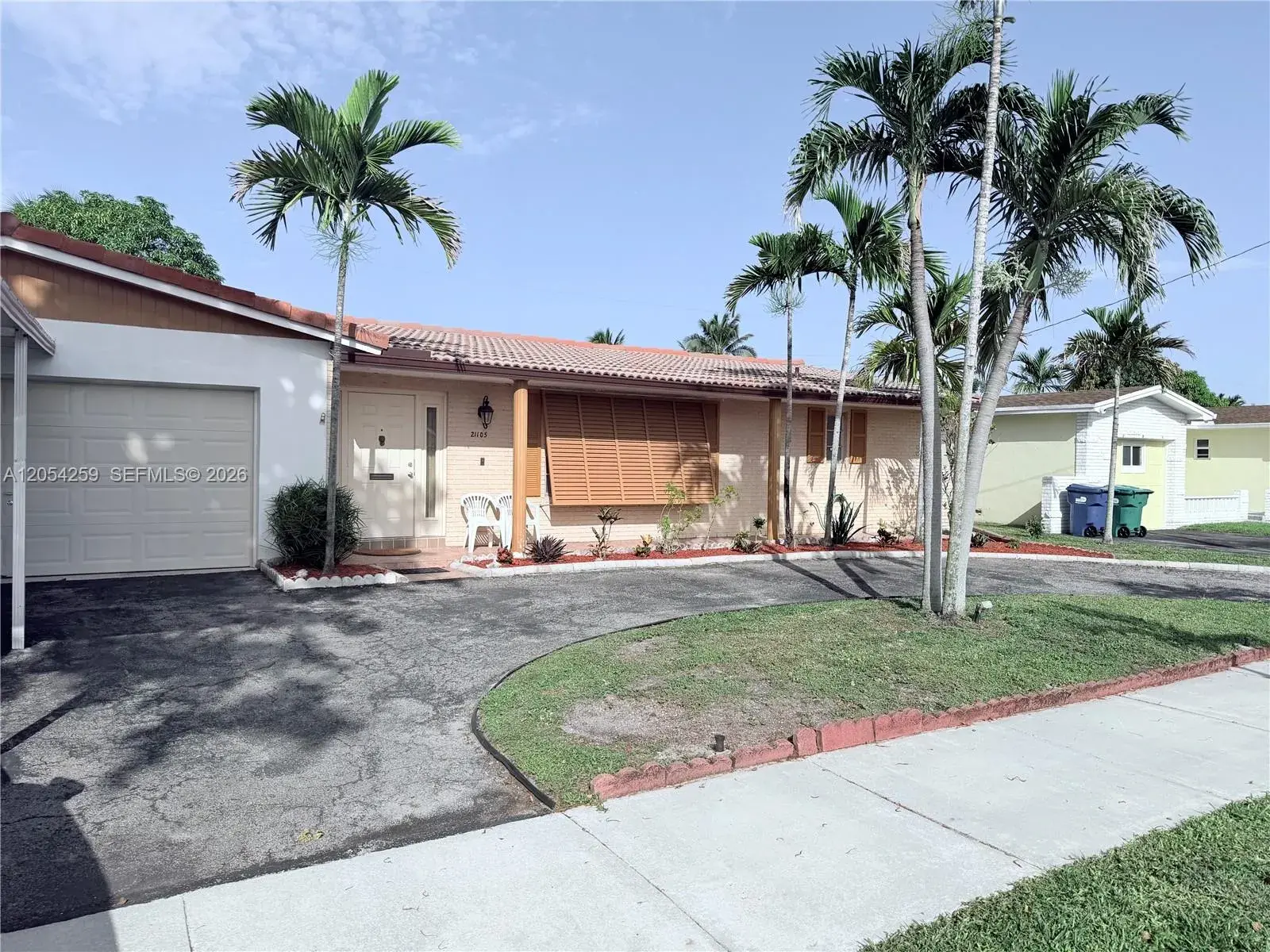 21105 NW Miami Ct, Miami Gardens FL 33169