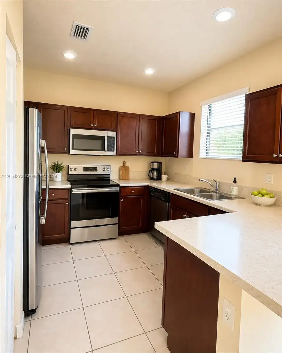 3787 SE 2nd St, Homestead FL 33033 photo 3