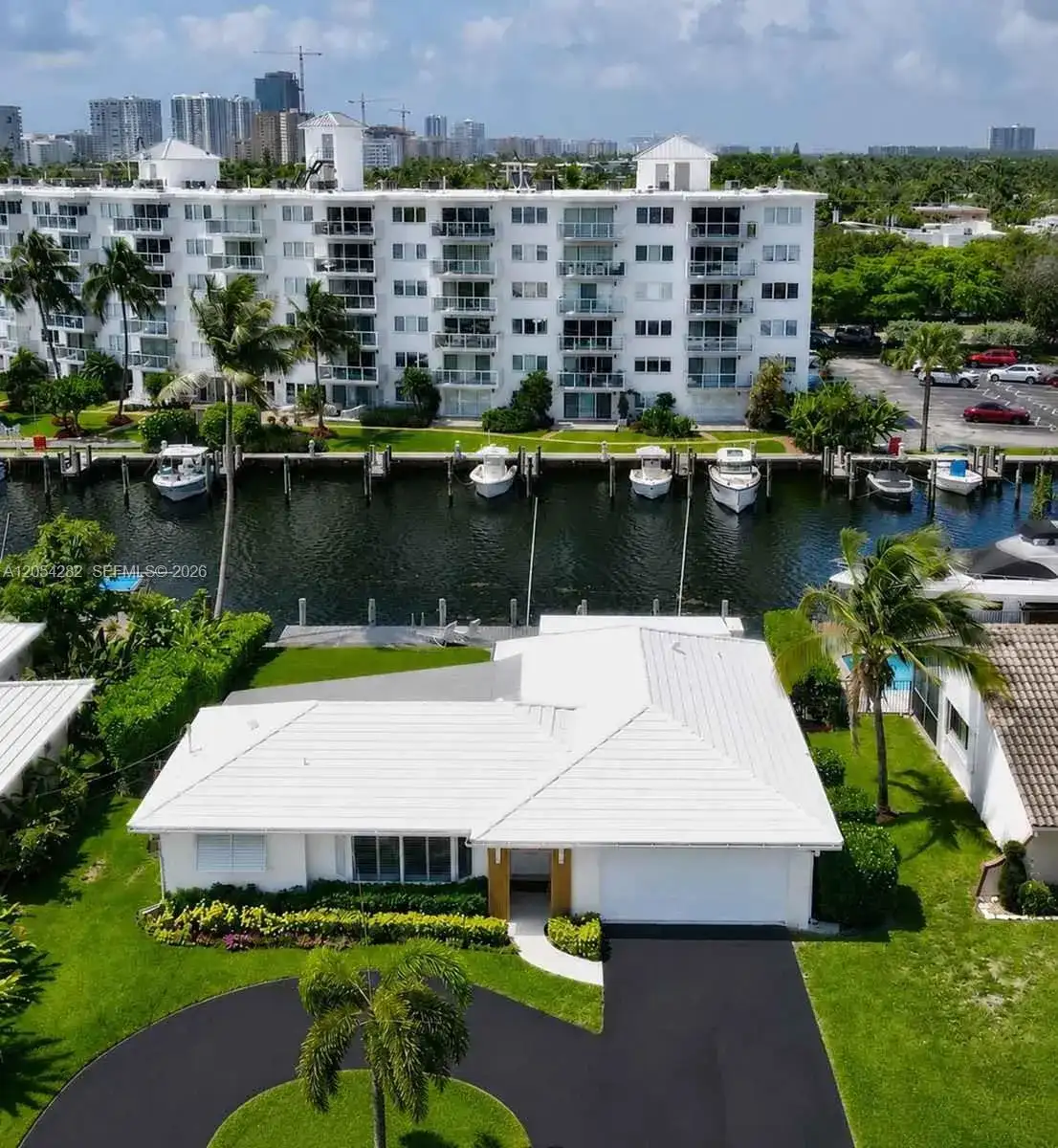 2762 NE 3rd St, Pompano Beach FL 33062 photo 3