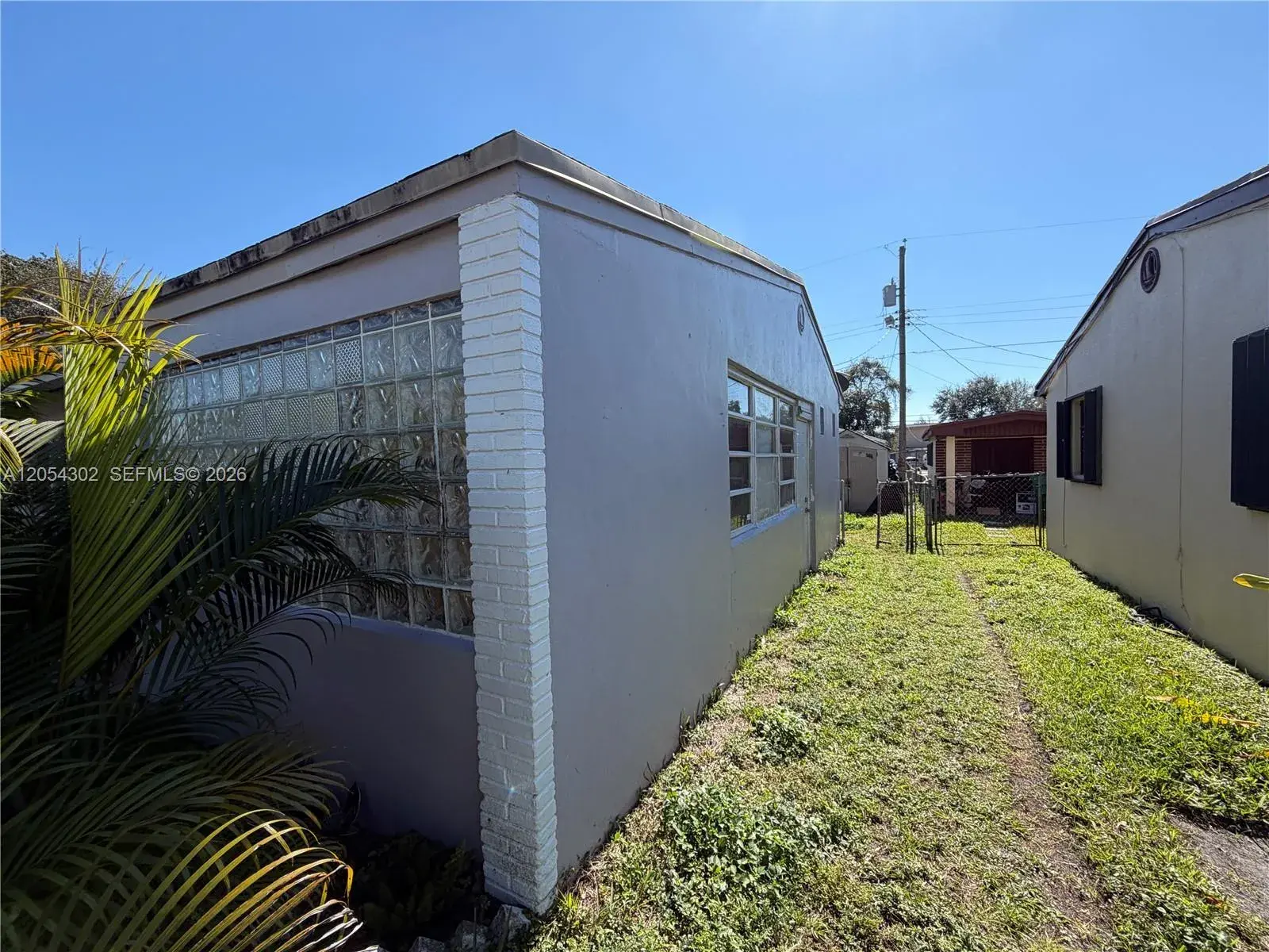 1828 NW 152nd St, Miami Gardens FL 33054