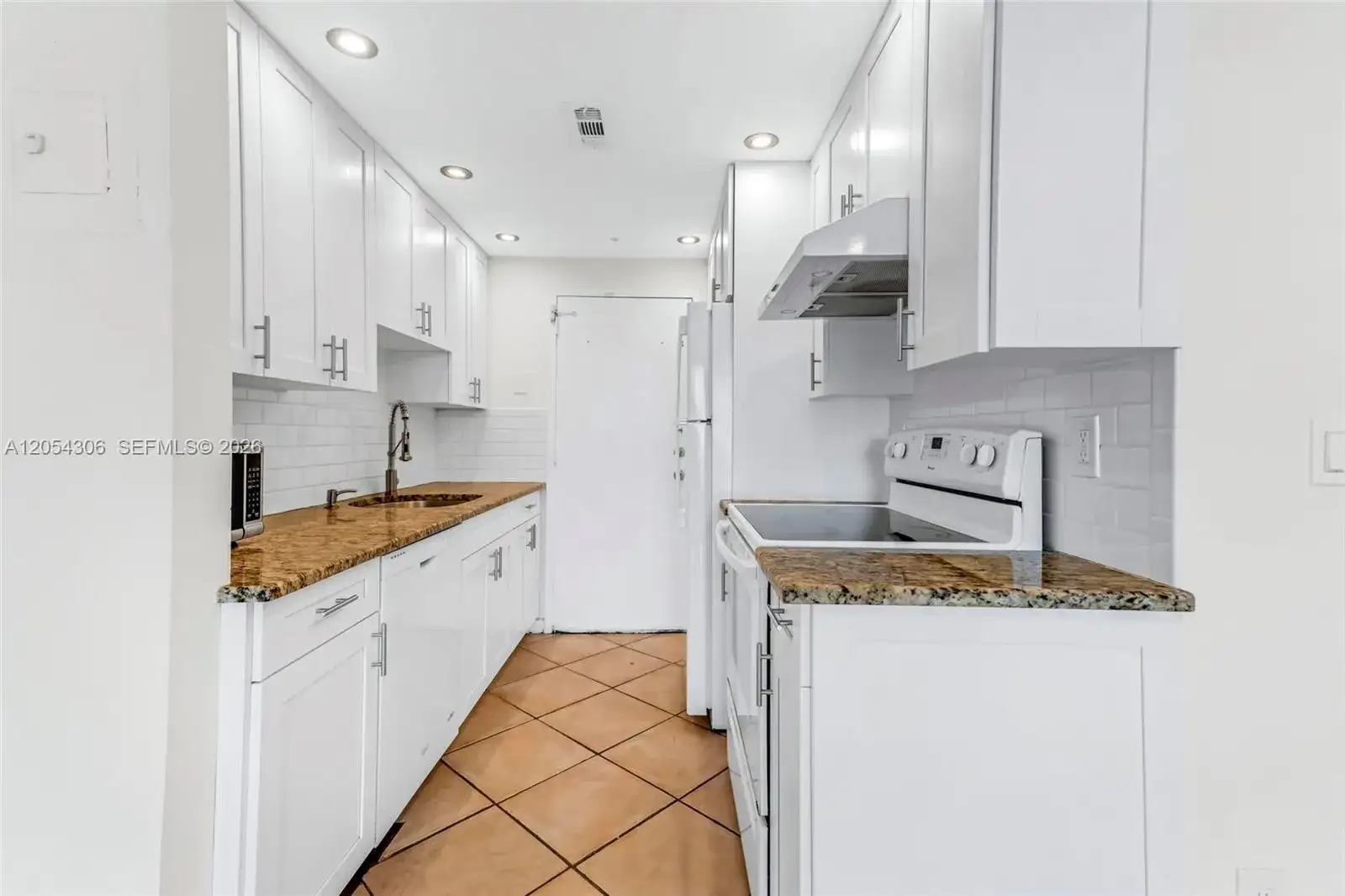 2350 NE 135th St # 1510, North Miami FL 33181 photo 4