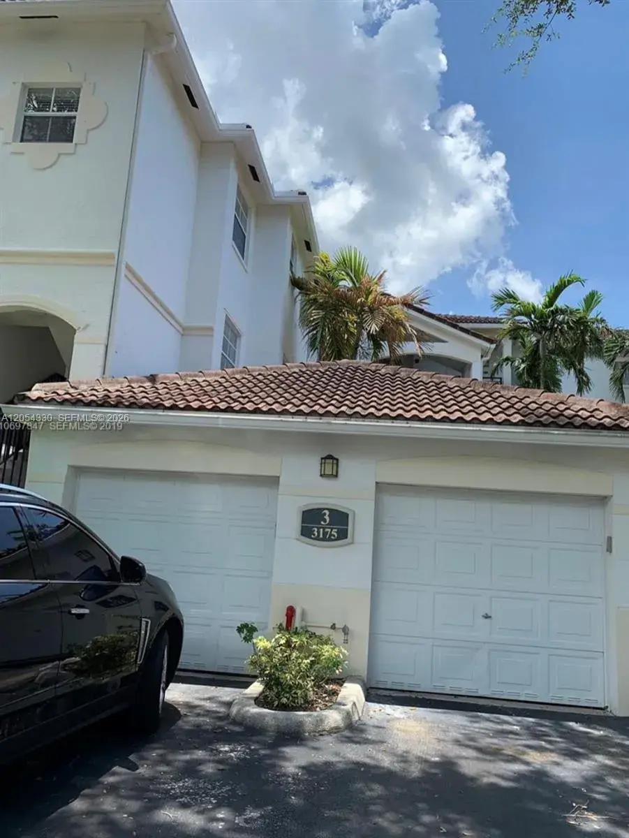 3175 NE 184th St # 3302, Aventura FL 33160