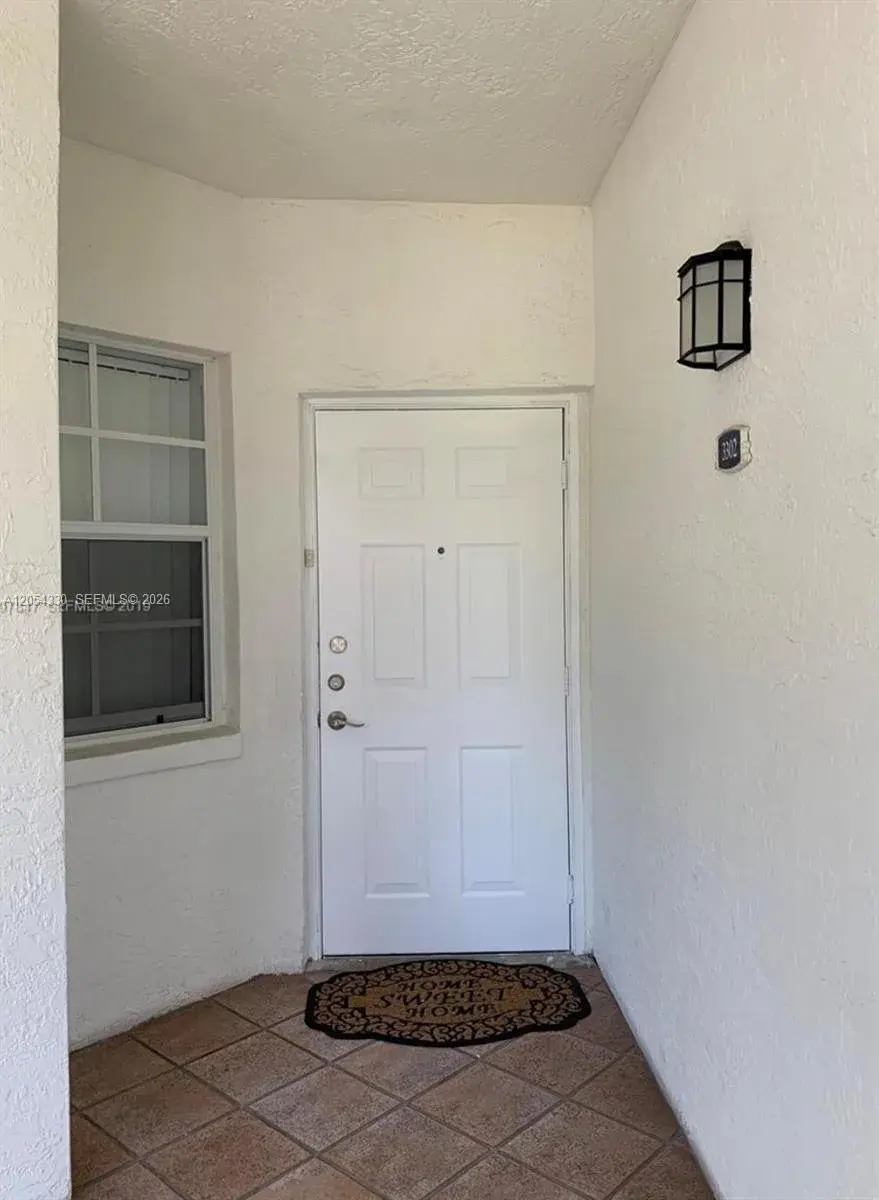3175 NE 184th St # 3302, Aventura FL 33160