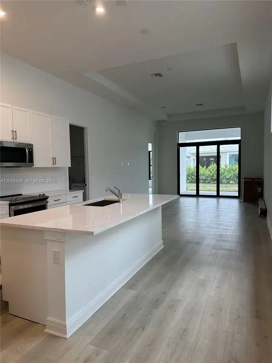 9037 SW Vetta Way, Port St. Lucie FL 34987 photo 5