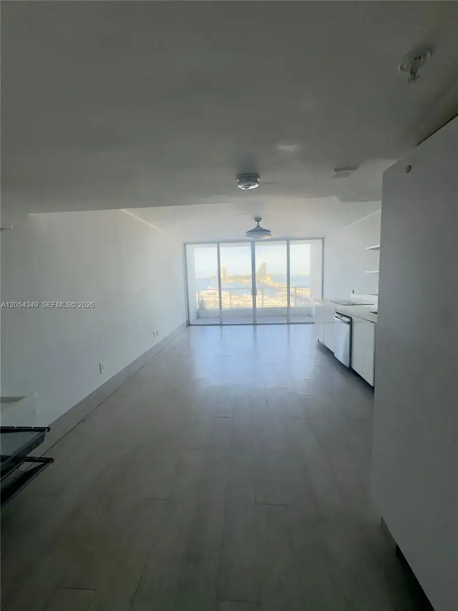 555 NE 15th St # 507, Miami FL 33132 photo 2