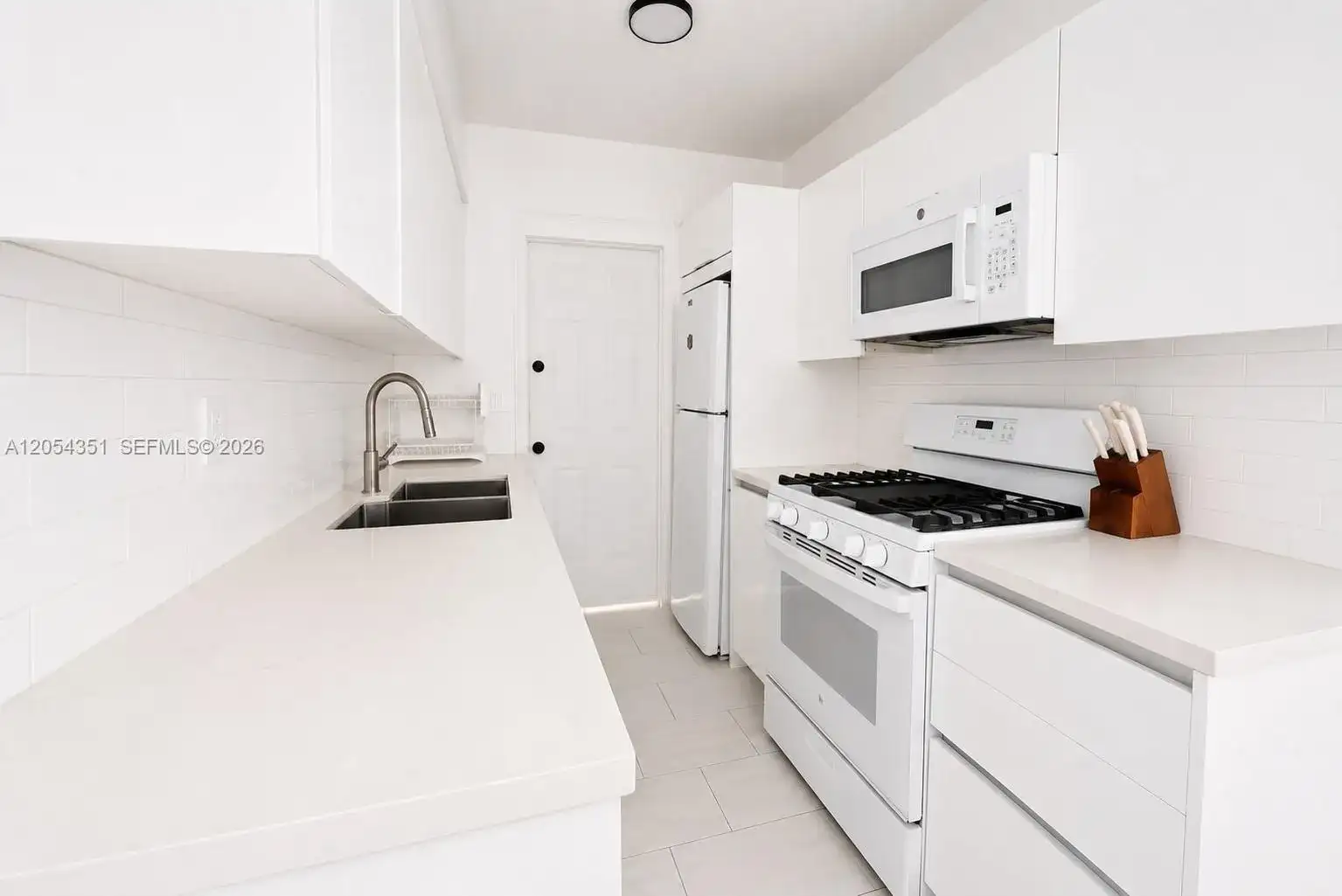 815 W 39th St # 3, Miami Beach FL 33140 photo 4