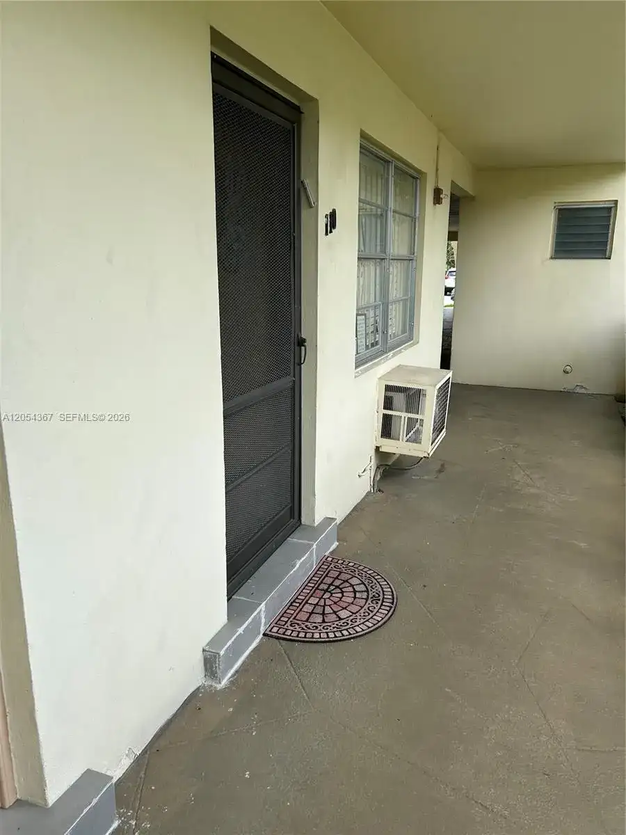 17050 NE 14th Ave # 110, Miami FL 33162 photo 4