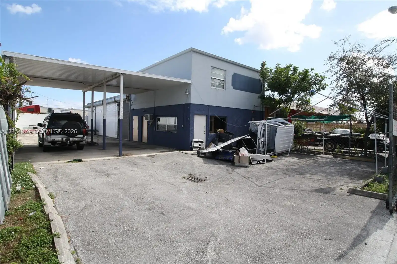 2103 SW 59th Ter, West Park FL 33023 photo 5