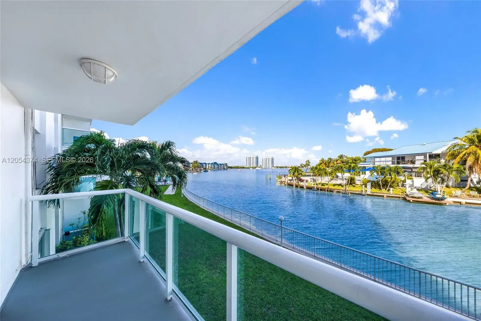 2841 NE 163rd St # 215, North Miami Beach FL 33160 photo 3