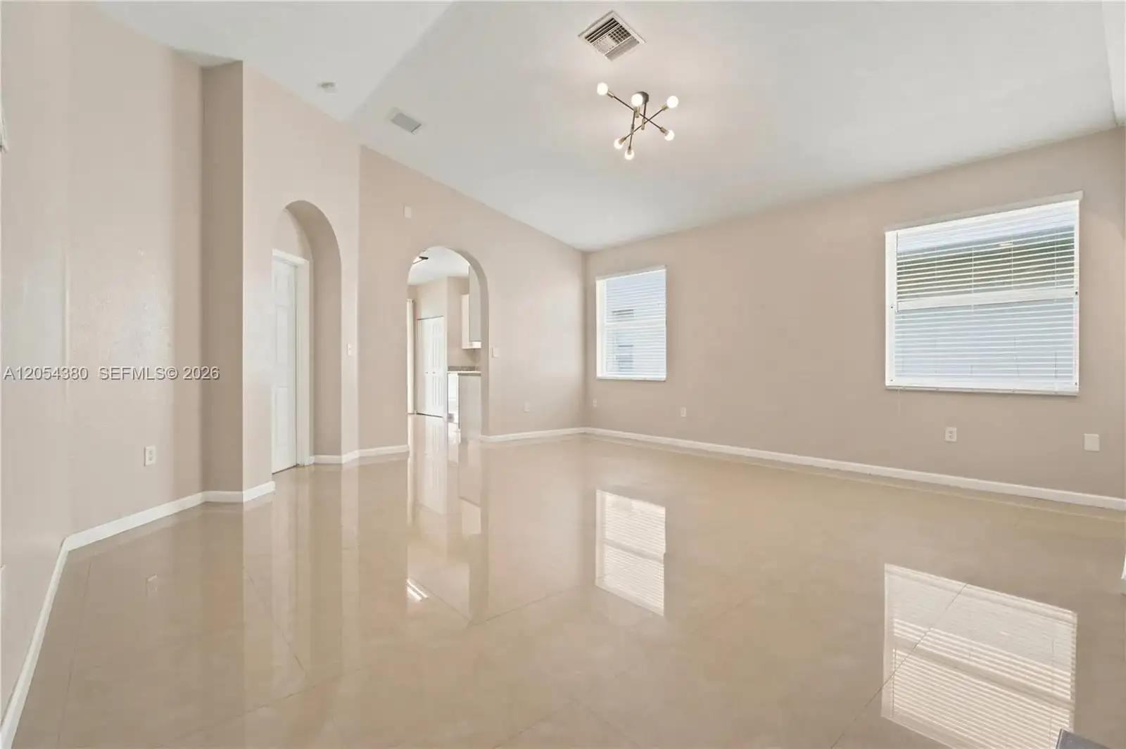 3710 NE 22nd Pl, Homestead FL 33033 photo 4