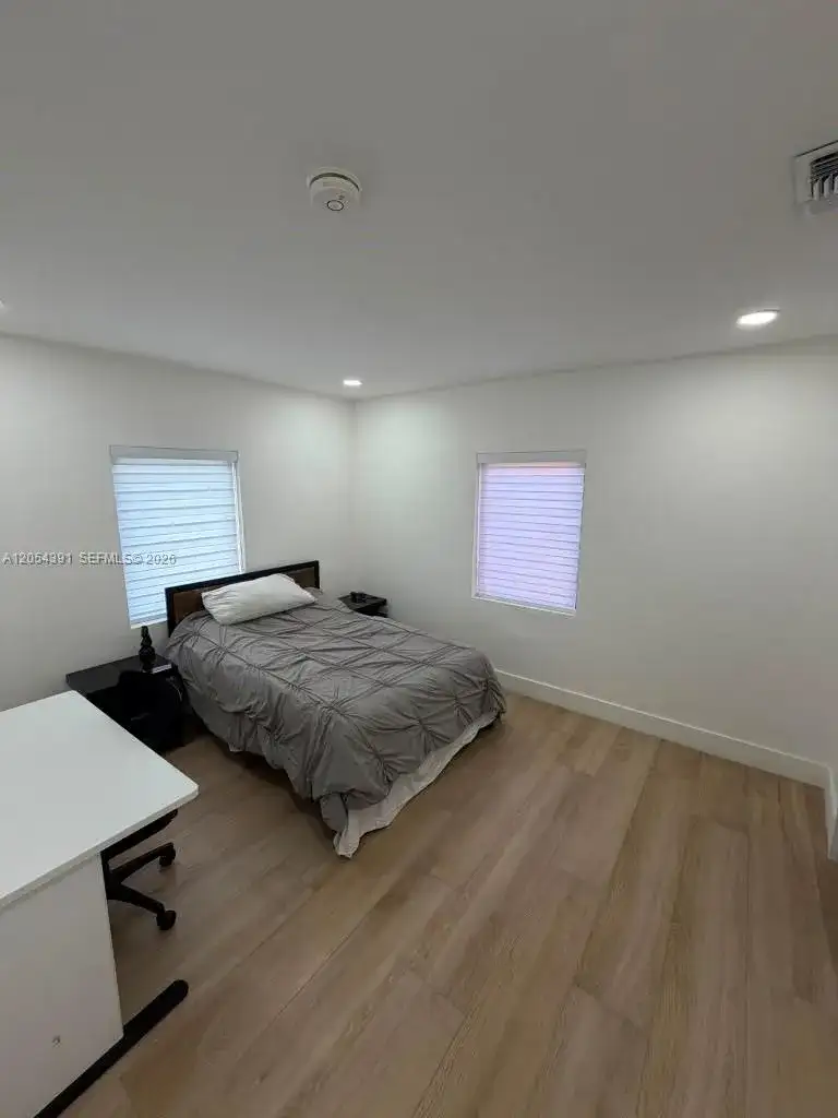 1884 SW 16th St, Miami FL 33145 photo 3