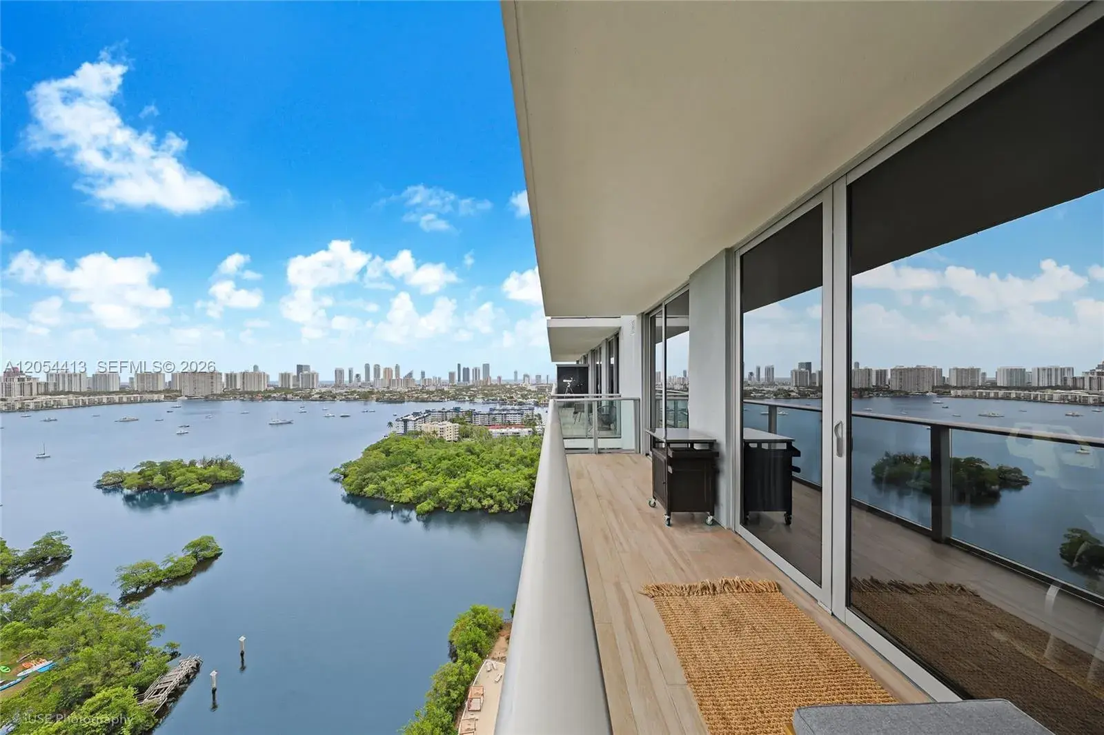16385 Biscayne Blvd # 2205, North Miami Beach FL 33160