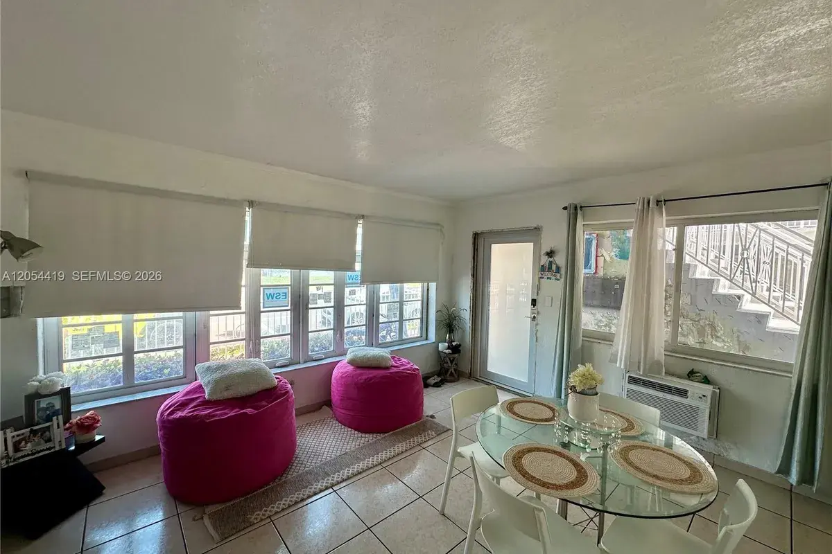 7435 Harding Ave # 101, Miami Beach FL 33141