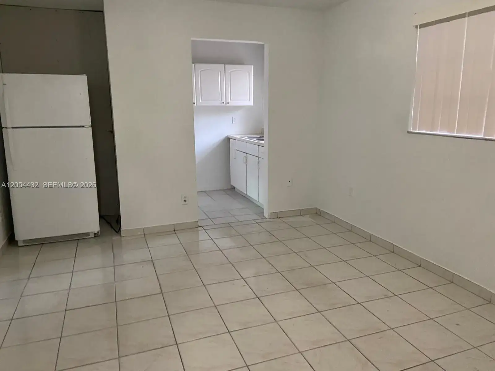 642 E 2nd Ave # B, Hialeah FL 33010 photo 3