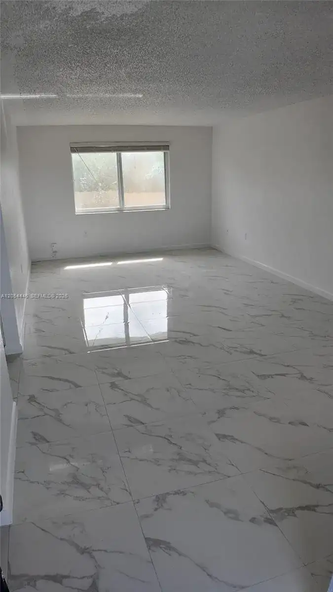 10900 SW 196th St # 406, Cutler Bay FL 33157 photo 2