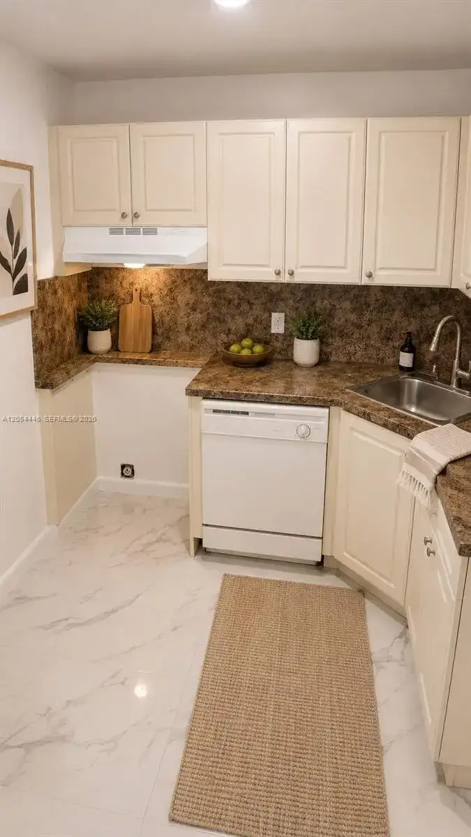 10900 SW 196th St # 406, Cutler Bay FL 33157 photo 5