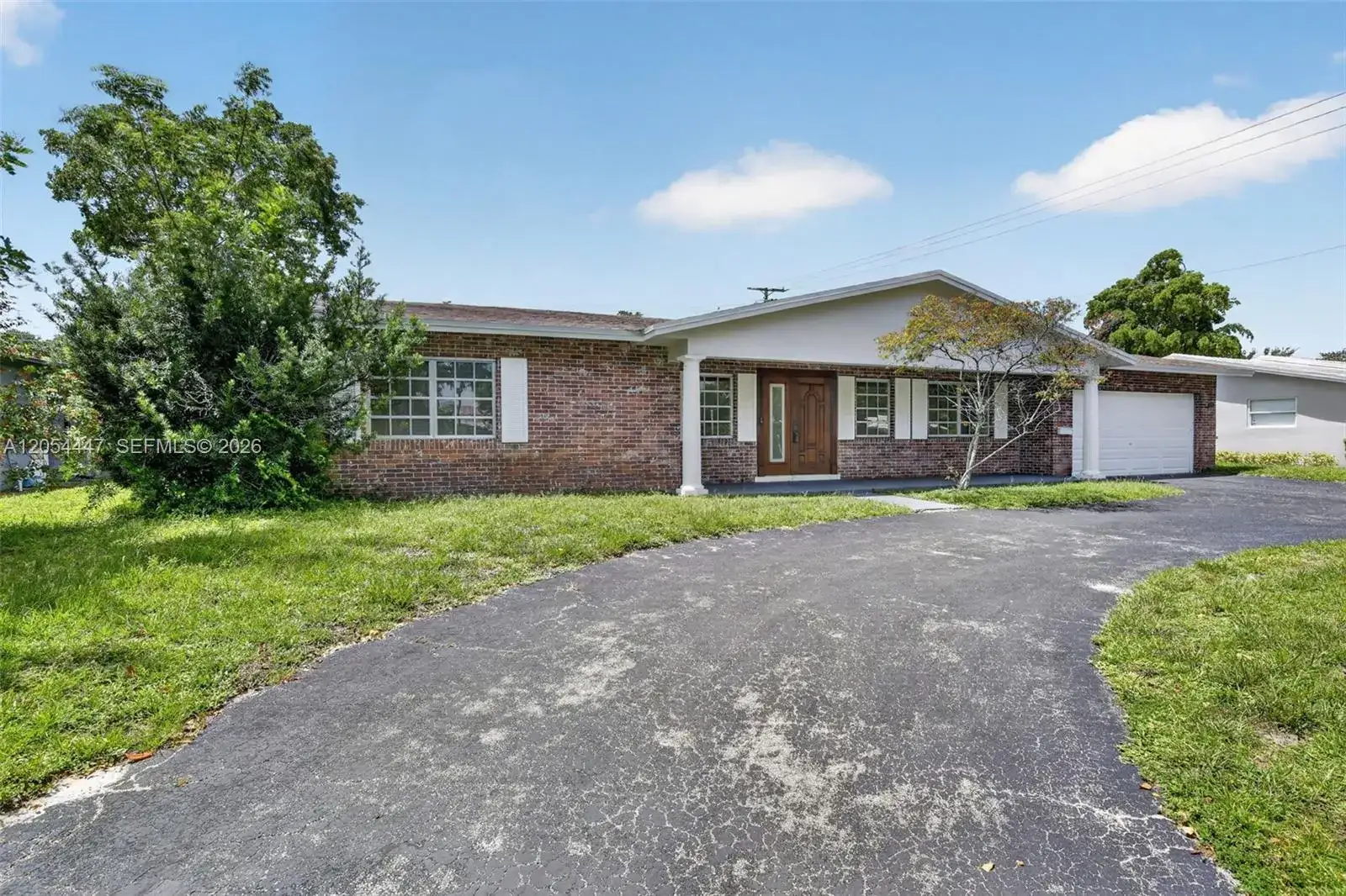 5620 SW 8th St, Plantation FL 33317 photo 2