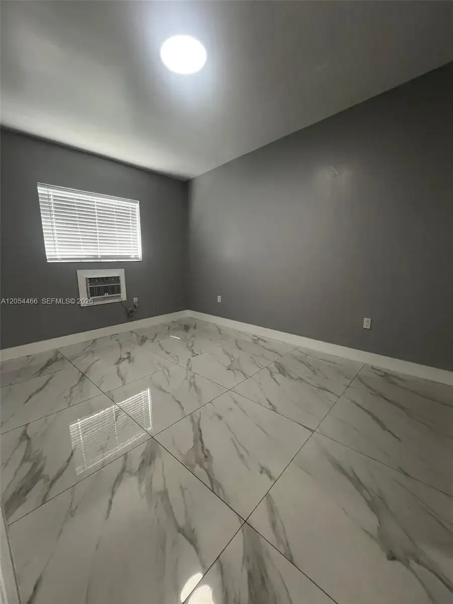 2081 NW 30th St # 3, Miami FL 33142 photo 3