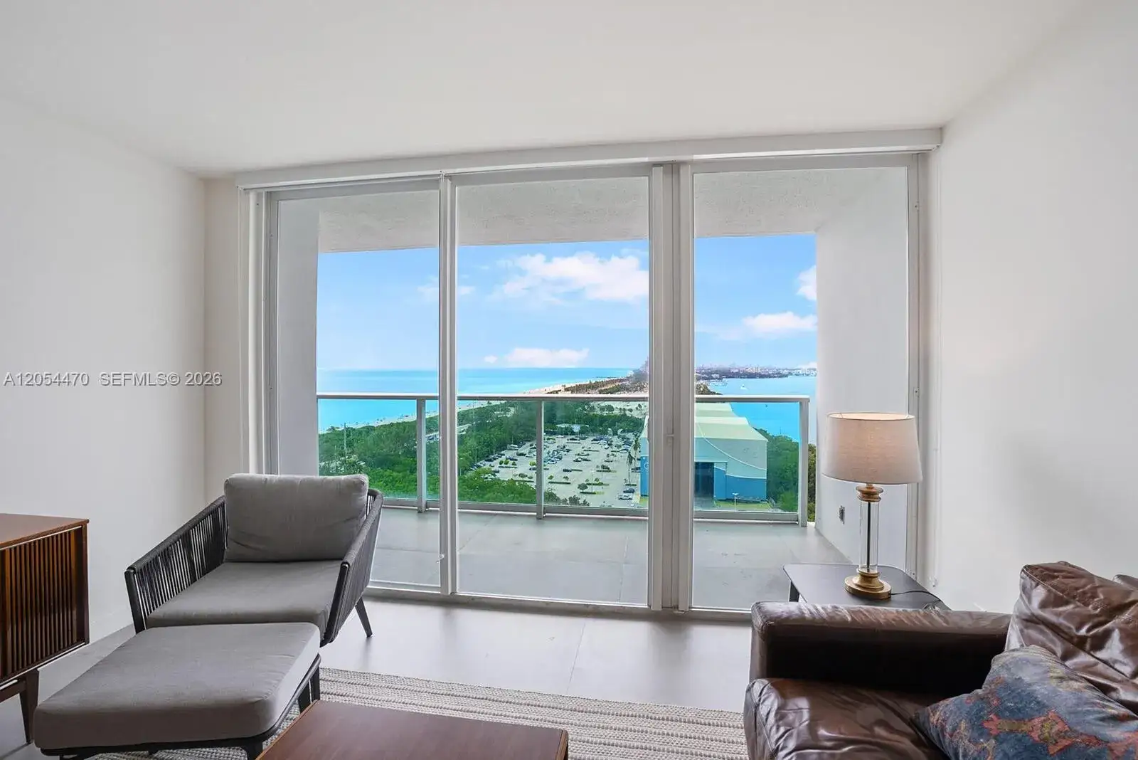100 Bayview Dr # 2125, Sunny Isles Beach FL 33160