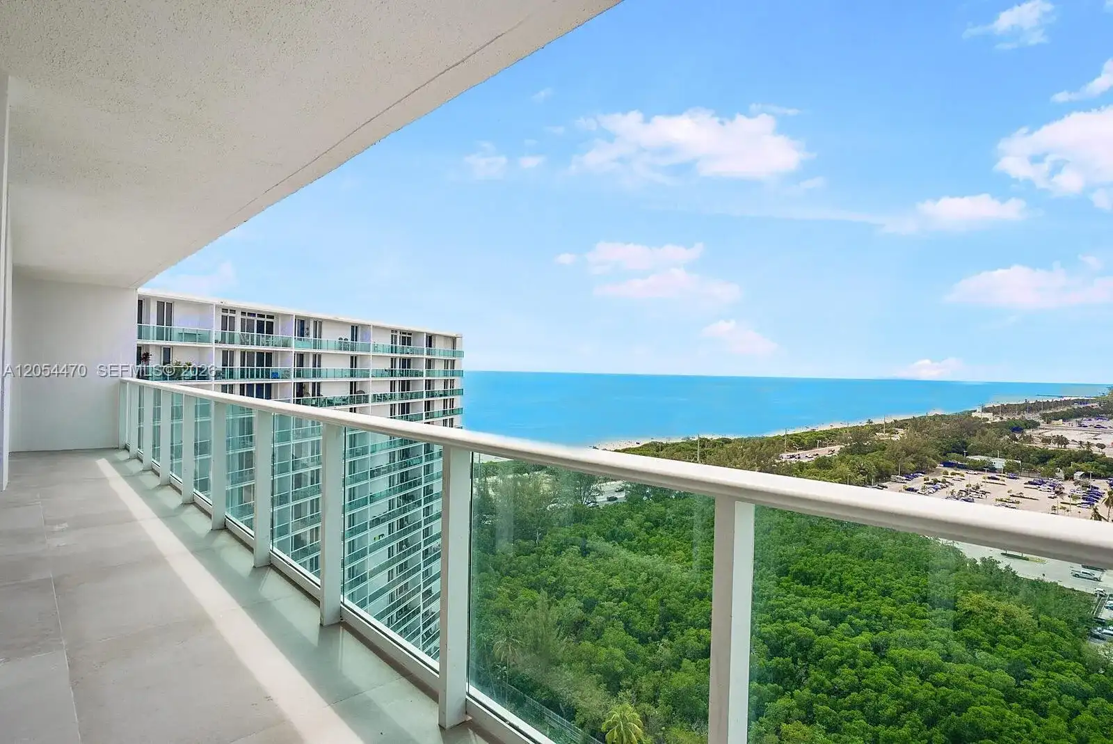 100 Bayview Dr # 2125, Sunny Isles Beach FL 33160 photo 2