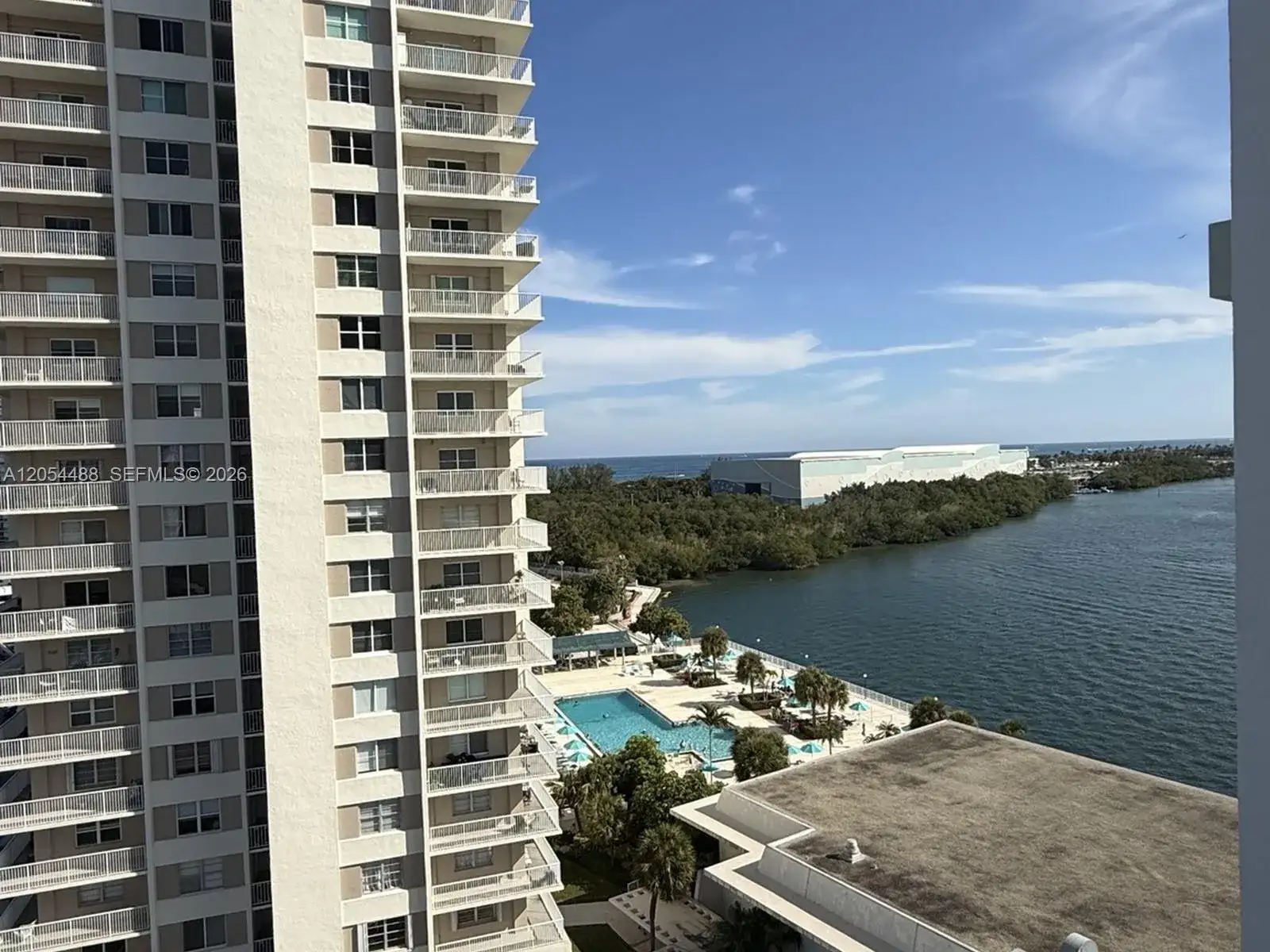500 Bayview Dr # 1031, Sunny Isles Beach FL 33160 photo 3