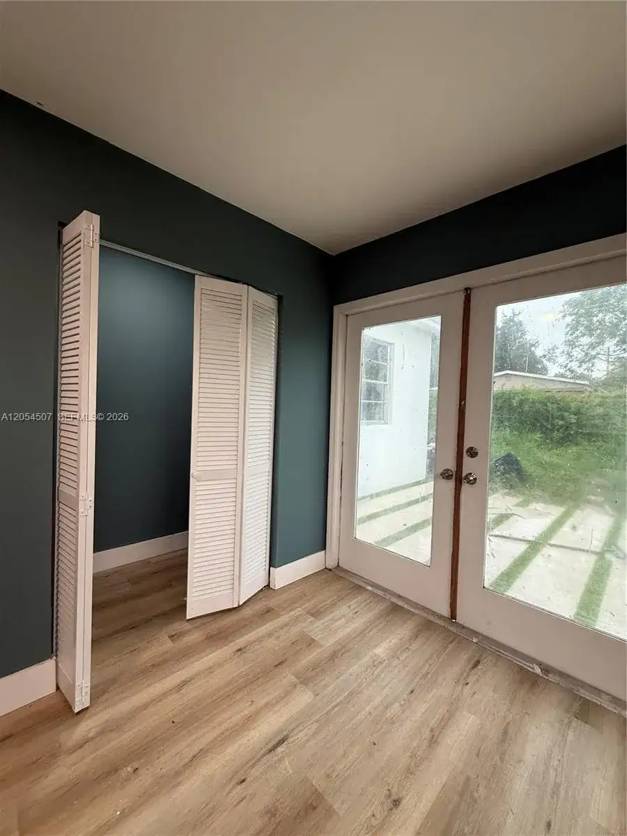 2409 SE 2nd Ave SE # 0, Vero Beach FL 32962 photo 3