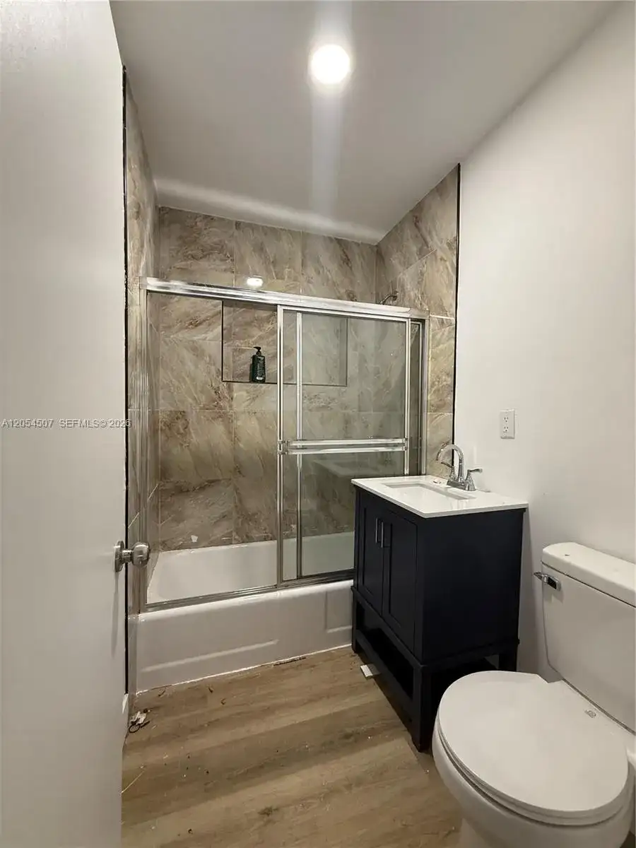 2409 SE 2nd Ave SE # 0, Vero Beach FL 32962 photo 4