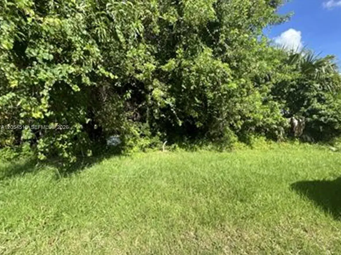 2284 SE Charleston Drive, Port St. Lucie FL 34952