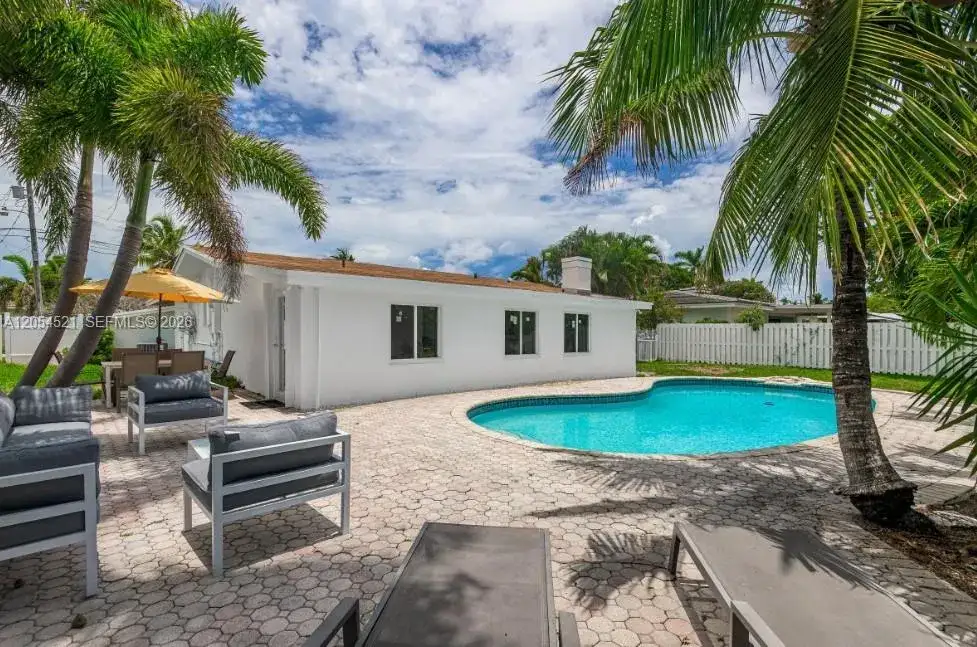 2784 NE 30th St, Lighthouse Point FL 33064 photo 3