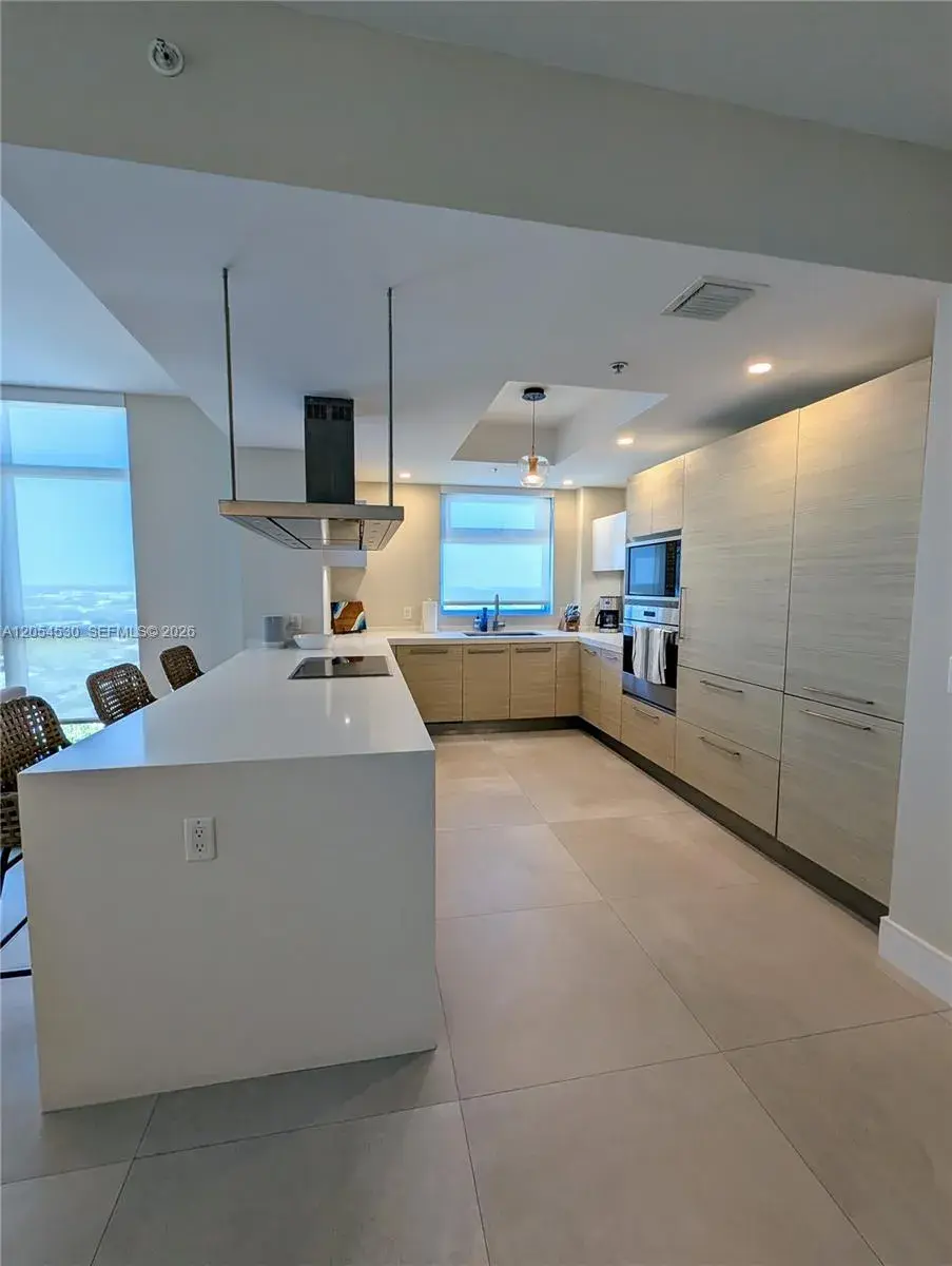 17301 Biscayne Blvd # 1501, North Miami Beach FL 33160