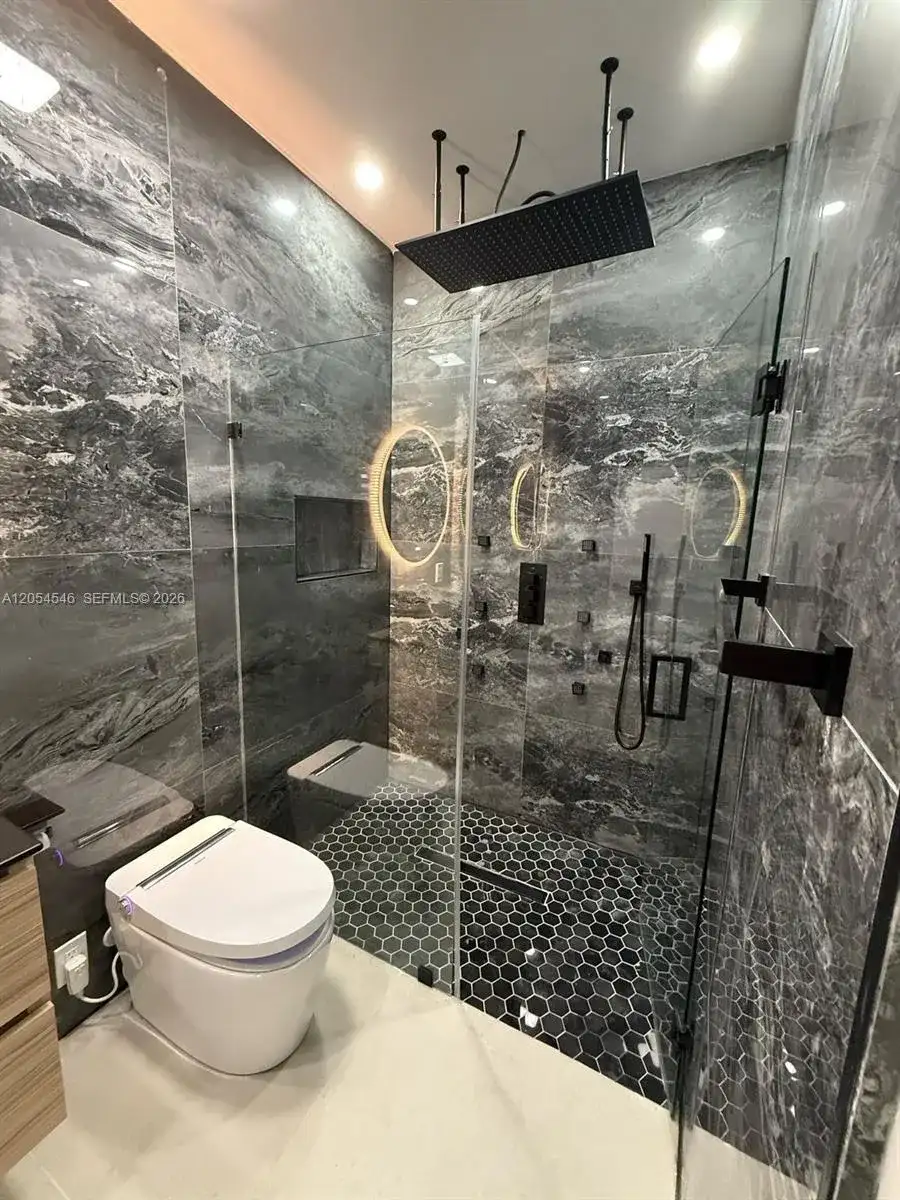 401 NW 131st St # 2A, North Miami FL 33168 photo 4