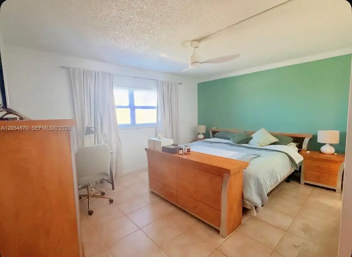 420 NE 12th Ave # 502, Hallandale Beach FL 33009 photo 4