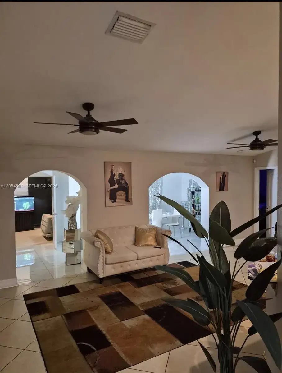 4856 ARCHIE LN, Other City - In The State Of Florida FL 33905 photo 2