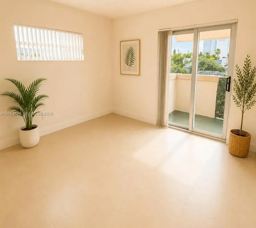 680 Miller Dr # W405, Miami Springs FL 33166