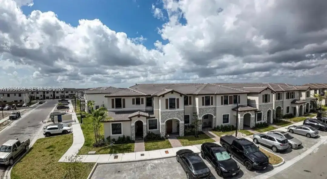 9928 SW 228th Terrace, Cutler Bay FL 33190 photo 2
