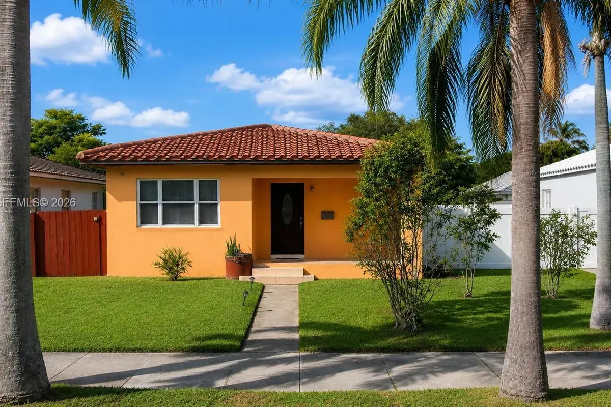 1631 Hollywood Blvd, Hollywood FL 33020