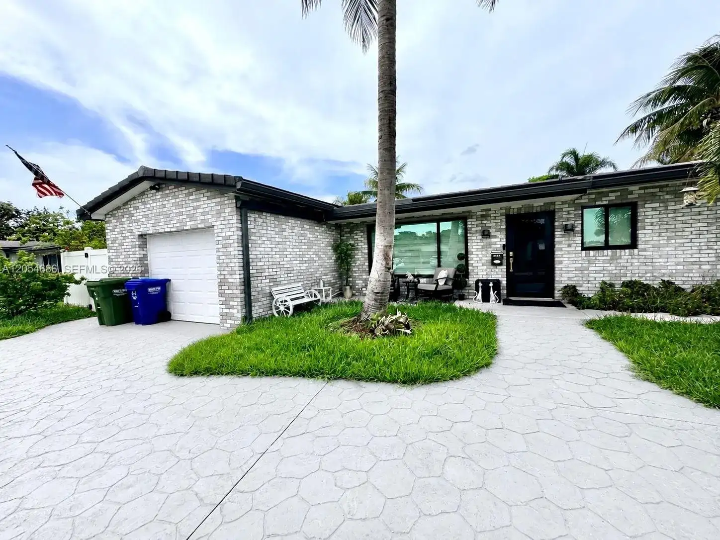 8641 NW 19th St, Pembroke Pines FL 33024 photo 3