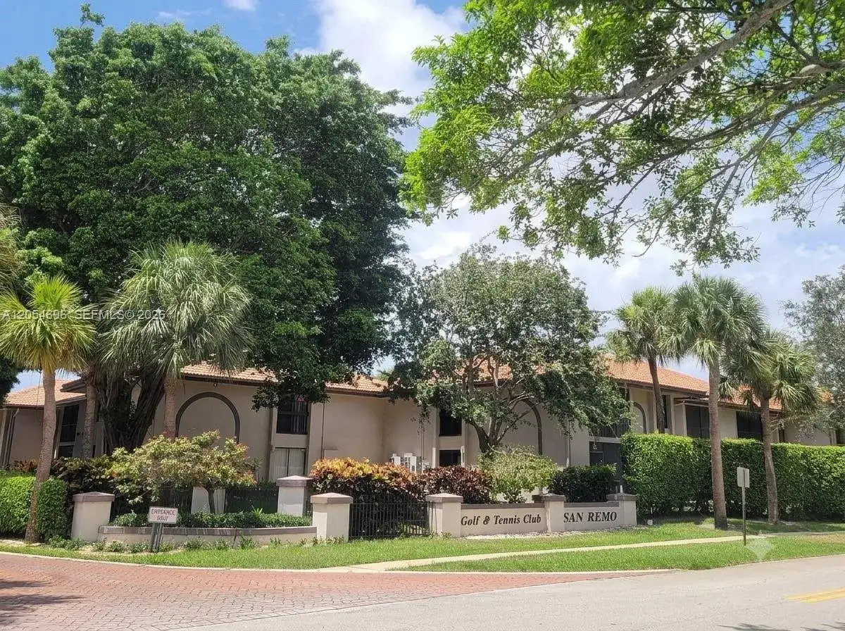400 Club Cir # 202, Boca Raton FL 33487 photo 2