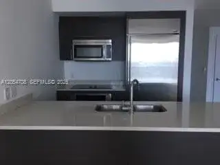 500 Brickell Ave # 2200, Miami FL 33131 photo 2
