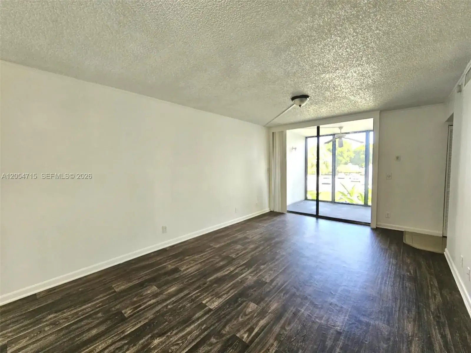 210 Lake Pointe Dr # 209, Oakland Park FL 33309 photo 5
