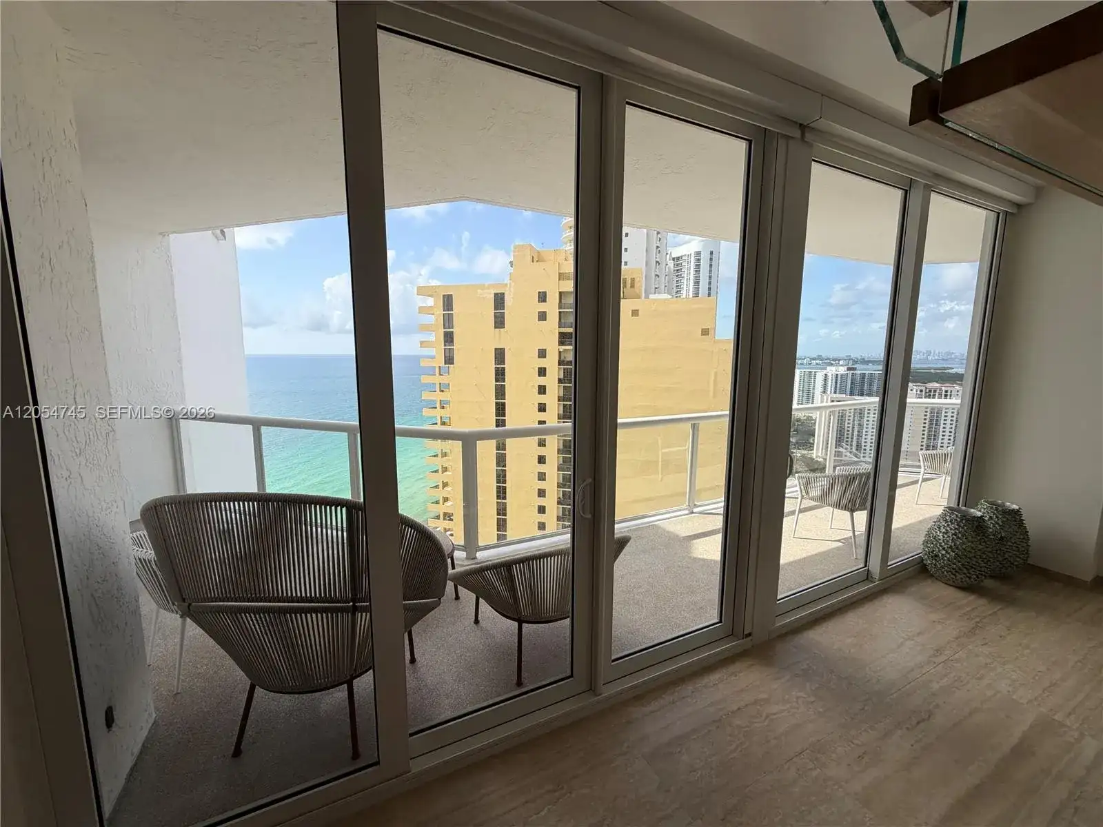 16425 Collins Ave, Sunny Isles Beach FL 33160 photo 2