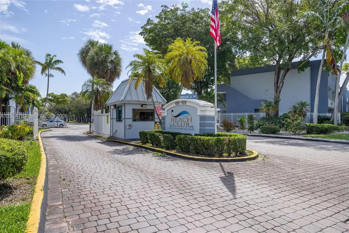 9365 Fontainebleau Blvd # E205, Miami FL 33172